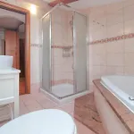Maria Nina Apartman *
