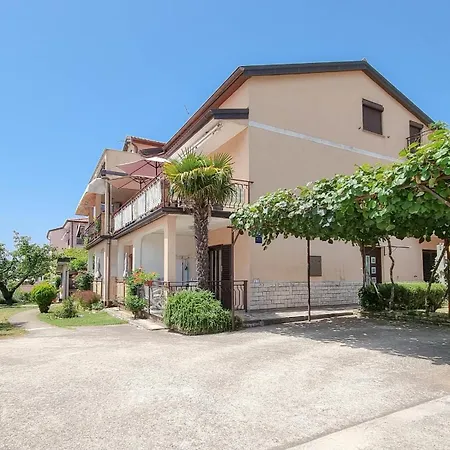 Maria Nina Apartmán *